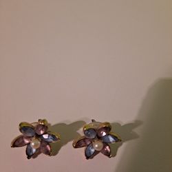 Flower Ear Rings With Pink Rhinestone-$25