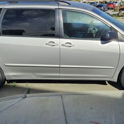 2009 Toyota Sienna