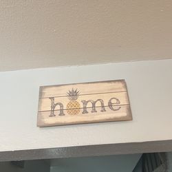 pineapple home decor