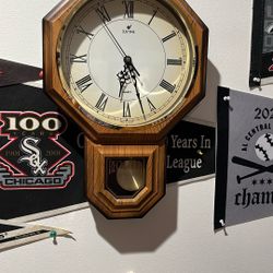 Battery Operated Pendulum Clock