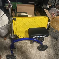 KneeRover Knee Scooter – 4-Wheel, Steerable, Basket + Padded Sheepskin Cover