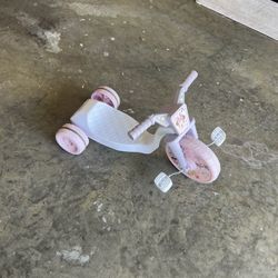 Toddler Tricycle (Minnie Mouse)
