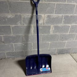 Garant 18 In. Poly Blade Snow Shovel with Ergo Handle