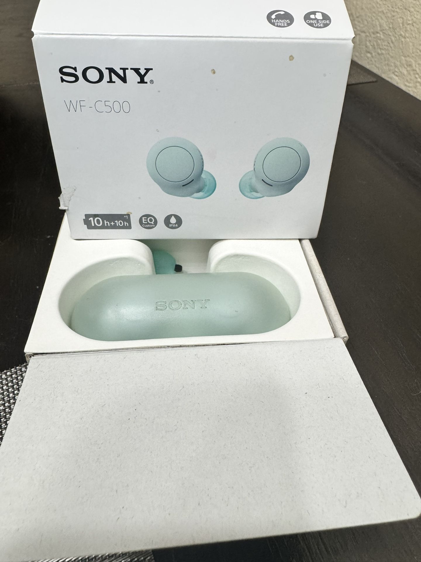 Earbuds