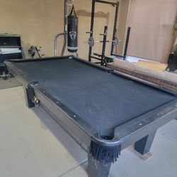 7 1/2 Ft Pool Table