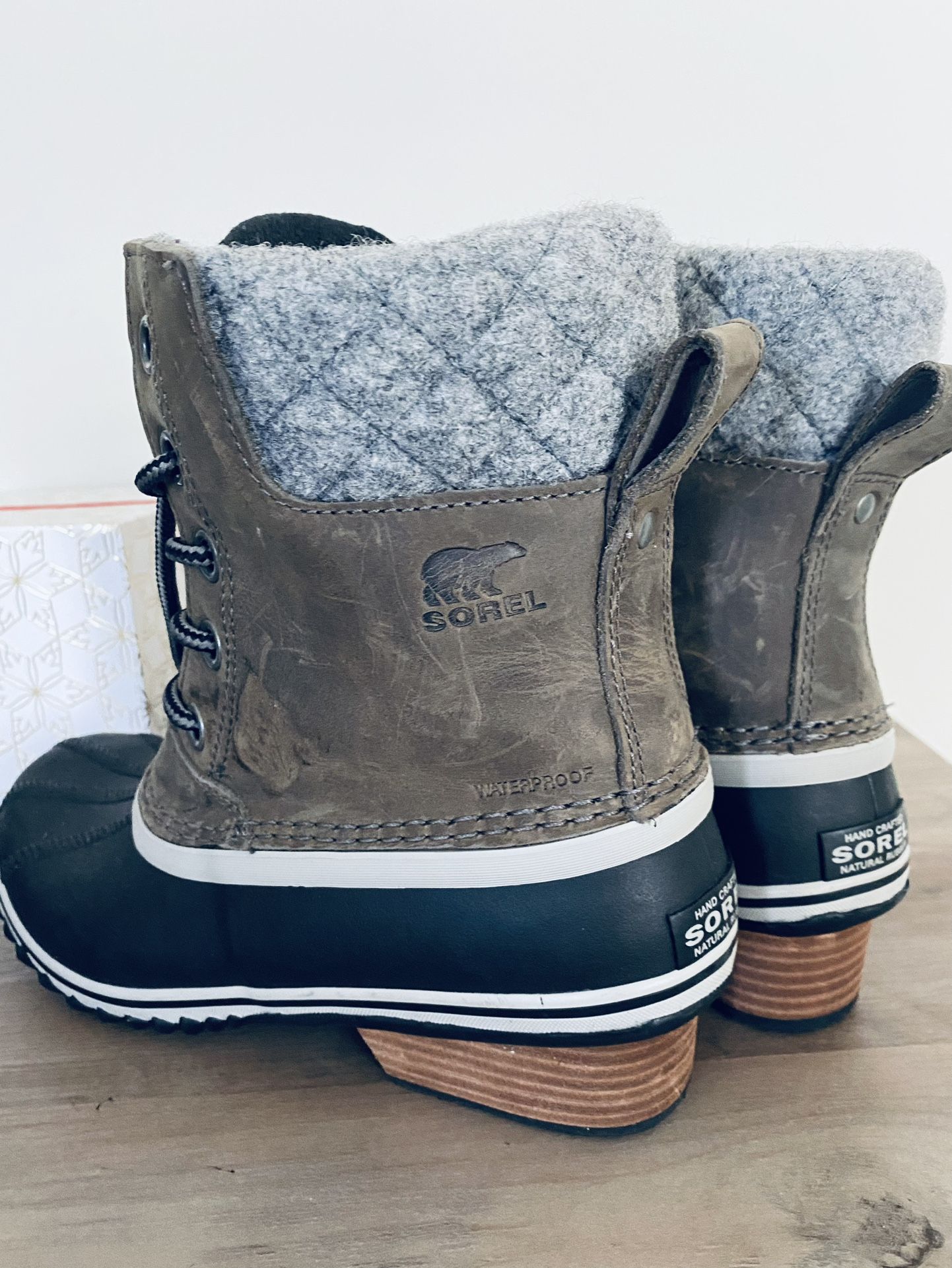 Sorel Boots Women Size 8 New