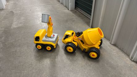 Plastic little tikes