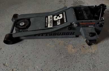 Pittsburgh 3 Ton Low Profile Floor Jack