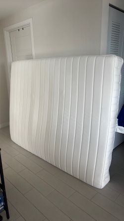 Ikea queen mattress (Lyngör)