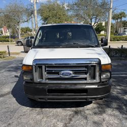 2011 Ford E-150
