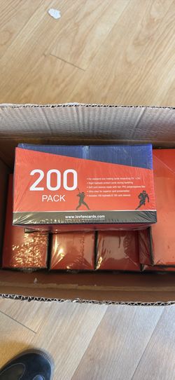 Top loaders Pokemon/sports card 100 soft sleeve 100 hard cover 2 for 15$