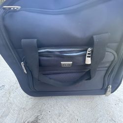 Protégé black rolling duffel bag