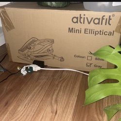 BRAND NEW 💪🚶🚶‍♀️Small elliptical exercise machine Good For Under Desk