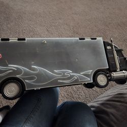 Trailer Truck Golds Cars Inside