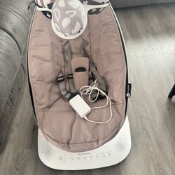 4moms mamaRoo Multi-Motion Baby Swing Smart Connectivity