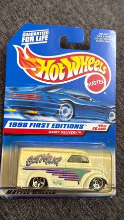 Hot Wheels 1998 First Editions Dairy Delivery
