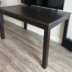 Extendable Dining/Kitchen Table With Two Chairs
