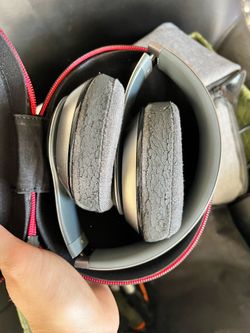 Beats wireless headphones