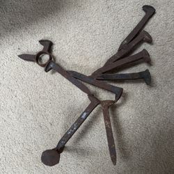 Road runner made out of railroad spikes
