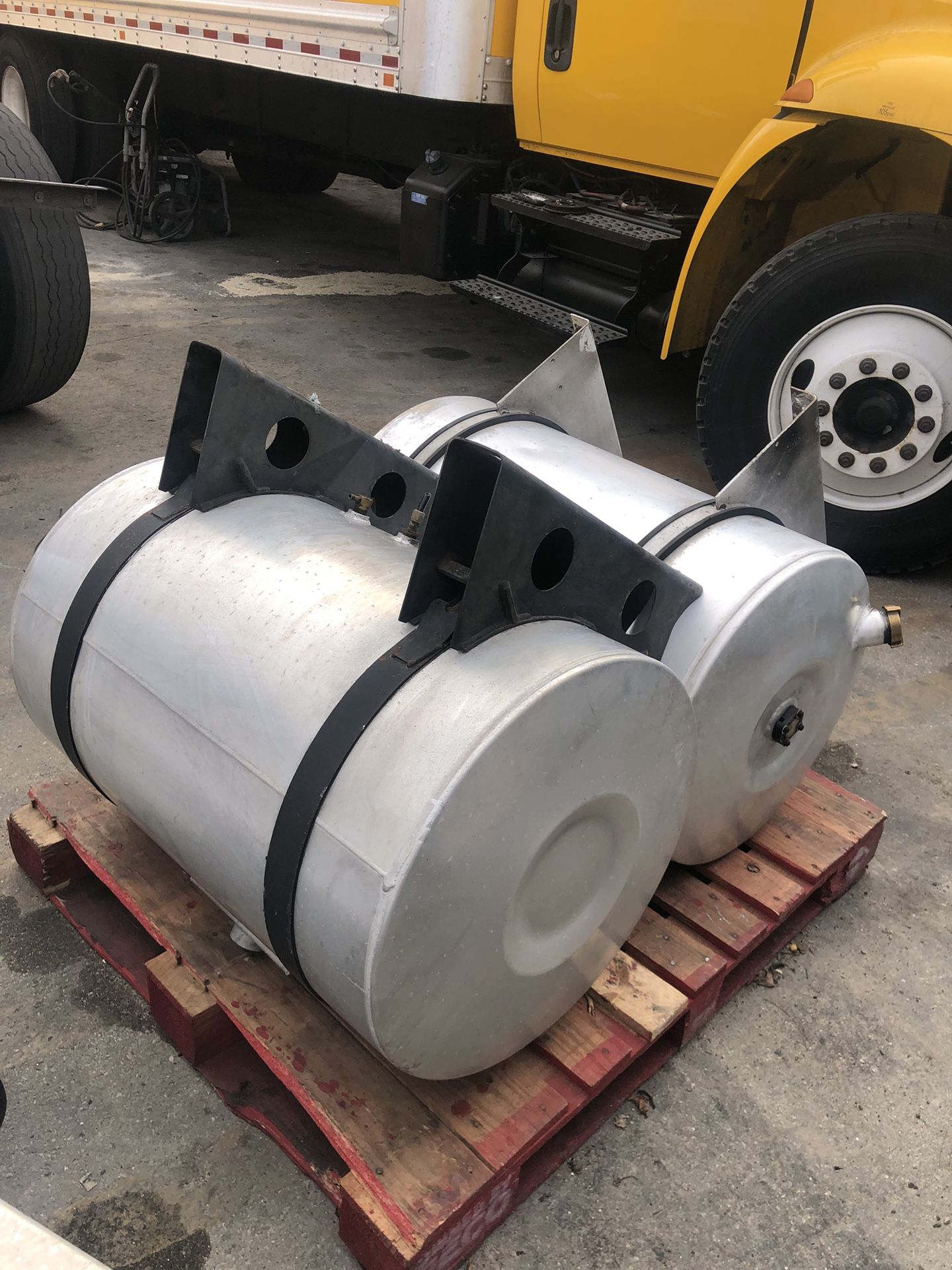 50 Gallon Tank For Reefer Trailer