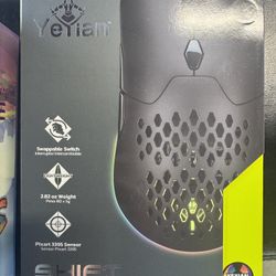Gaming Mouse Lightweight ( Wireless )