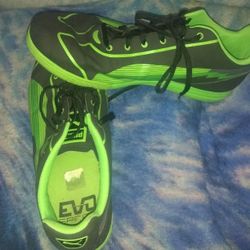 New Puma PRO athletic/ running shoes size 9.5