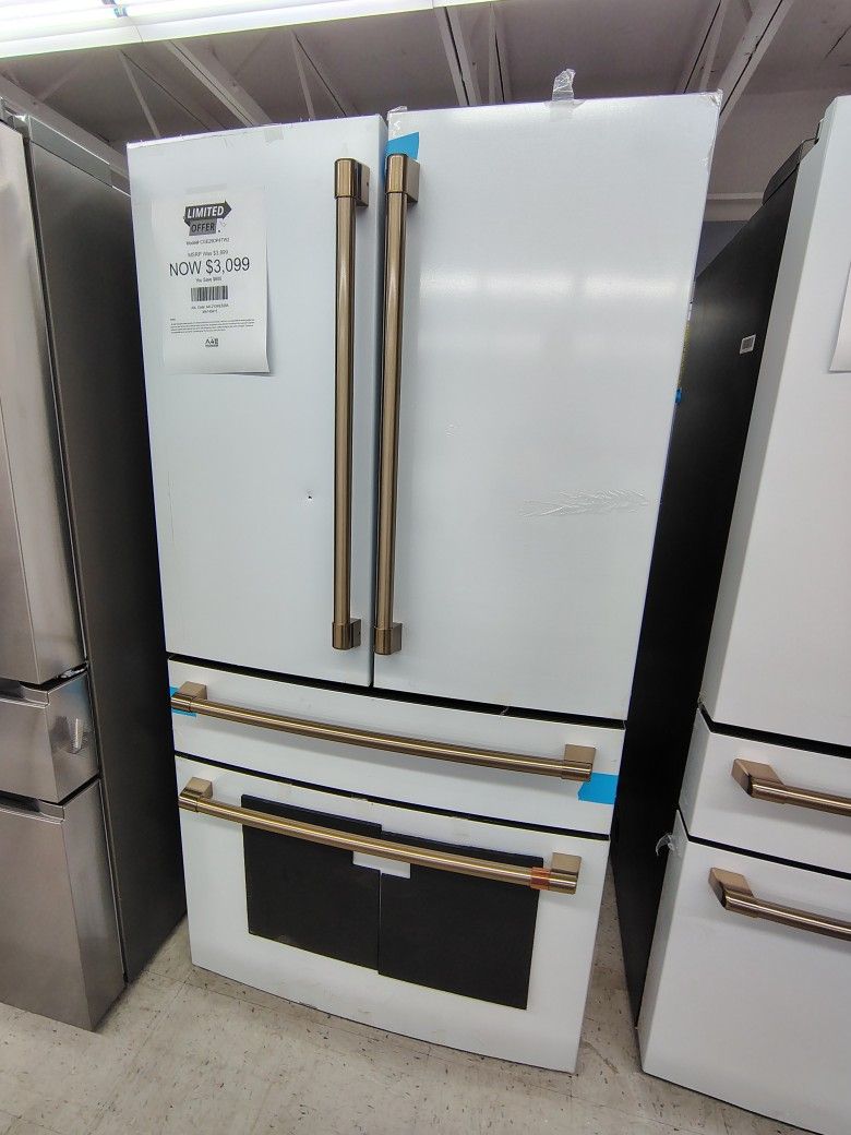 Cafe 28.7 Cu Ft Smart 4 Door French Door Refrigerator w/ Dual Dispense Autofill Pitcher, Built In WiFi