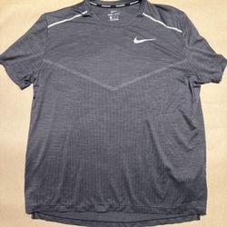 Nike DriFit Running Gray workout Shirt XL Extra Large Rare!