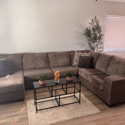 Couch / Sofa/ Sectional - DELIVERY AVAILABLE