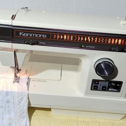 Kenmore Eletronic Sewing Machine With Case 