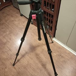 Manfrotto 718b Tripod