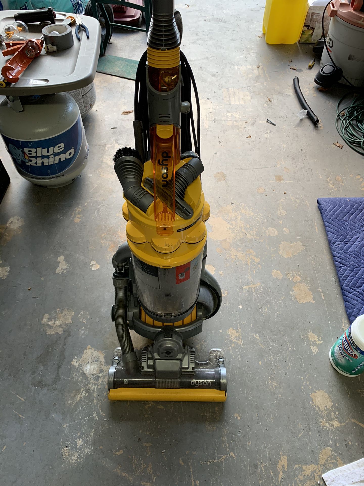 Dyson upright, works great!
