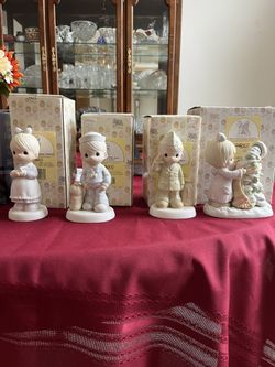 Precious Moments Figurines 