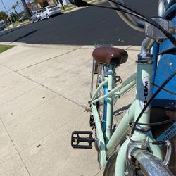 Schwinn Cruiser Bike