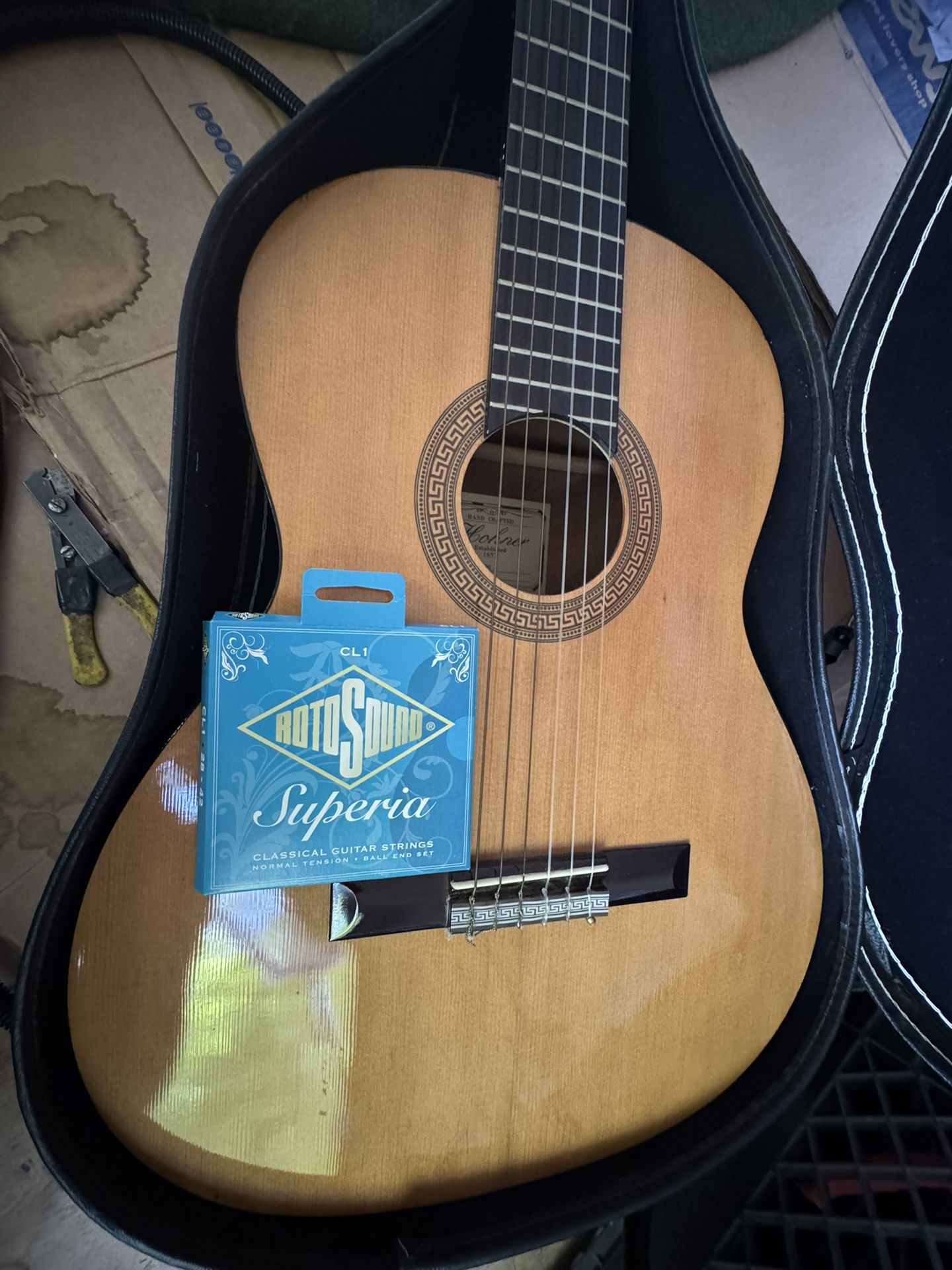Hohner HC06 Classical Guitar w/ Case & New Strings - Great Condition
