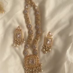 Long Necklace 