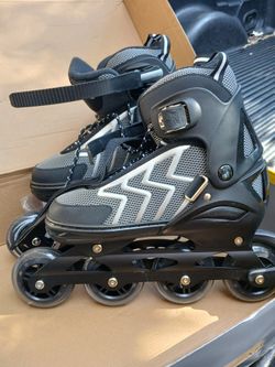 roller blades  women's  with gear 