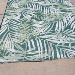 9' X 6.5' Outdoor Area Rug