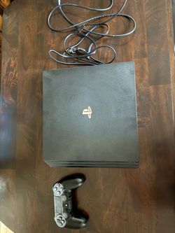 PS4 Pro (1 TB) + 12 Games bundle