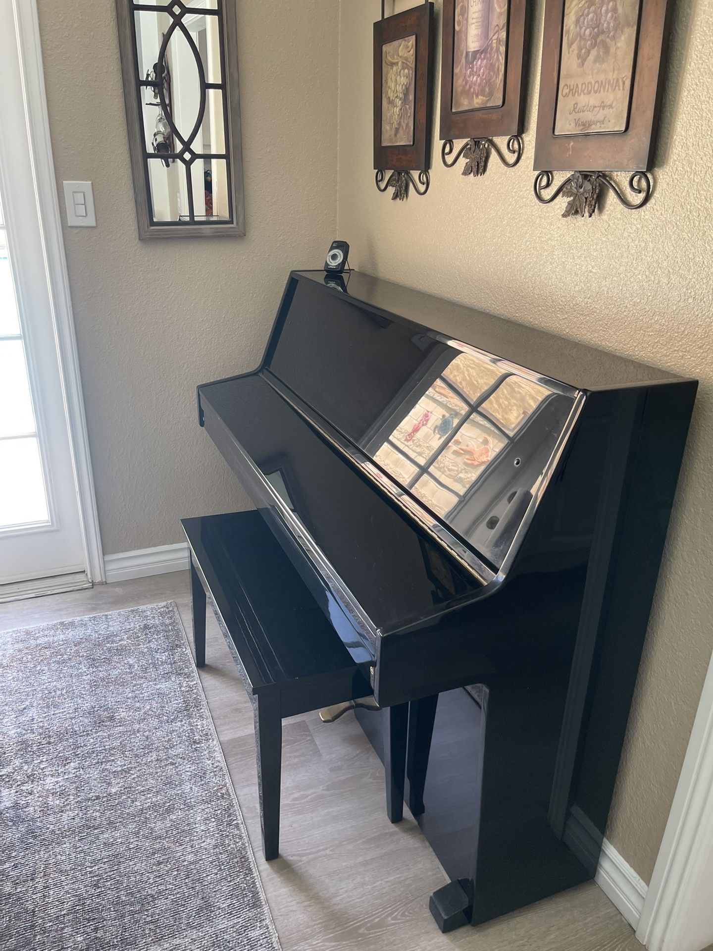 Upright Piano Young Chang