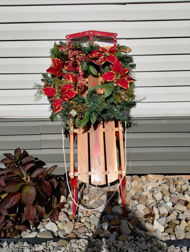 Lovely Decorated Christmas Sled