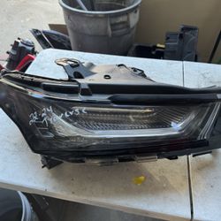 Chevy Traverse Right Headlight Oem