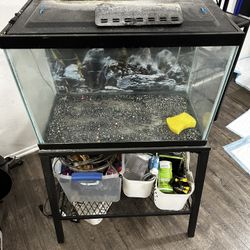 20 Gallon Aquarium - Fish Tank