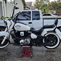 2005 Yamaha Roadstar 1700 Custom