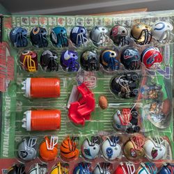 32 Mini NFL Helmets