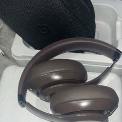 Beats Studio Pro Over-Ear Headphones Brown