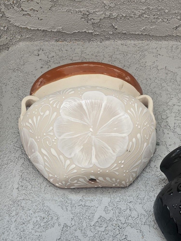 Medium, White/White Wall Decor Maceta 🤍🏵🤍 Esty: Casamxartesanal, 562-348-2841