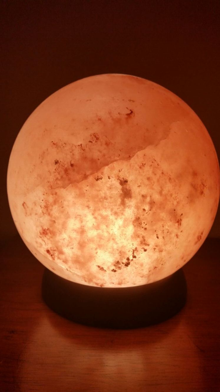 Spherical Shape Salt Rock Lamps