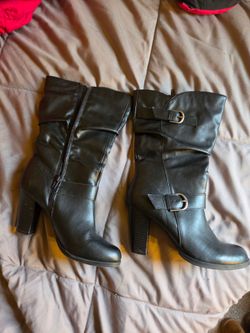Women boots size 7