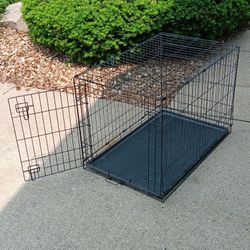 36 x 25 x 22 Dog cage crate very clean . 23 mile and Card Macomb Township Michigan 